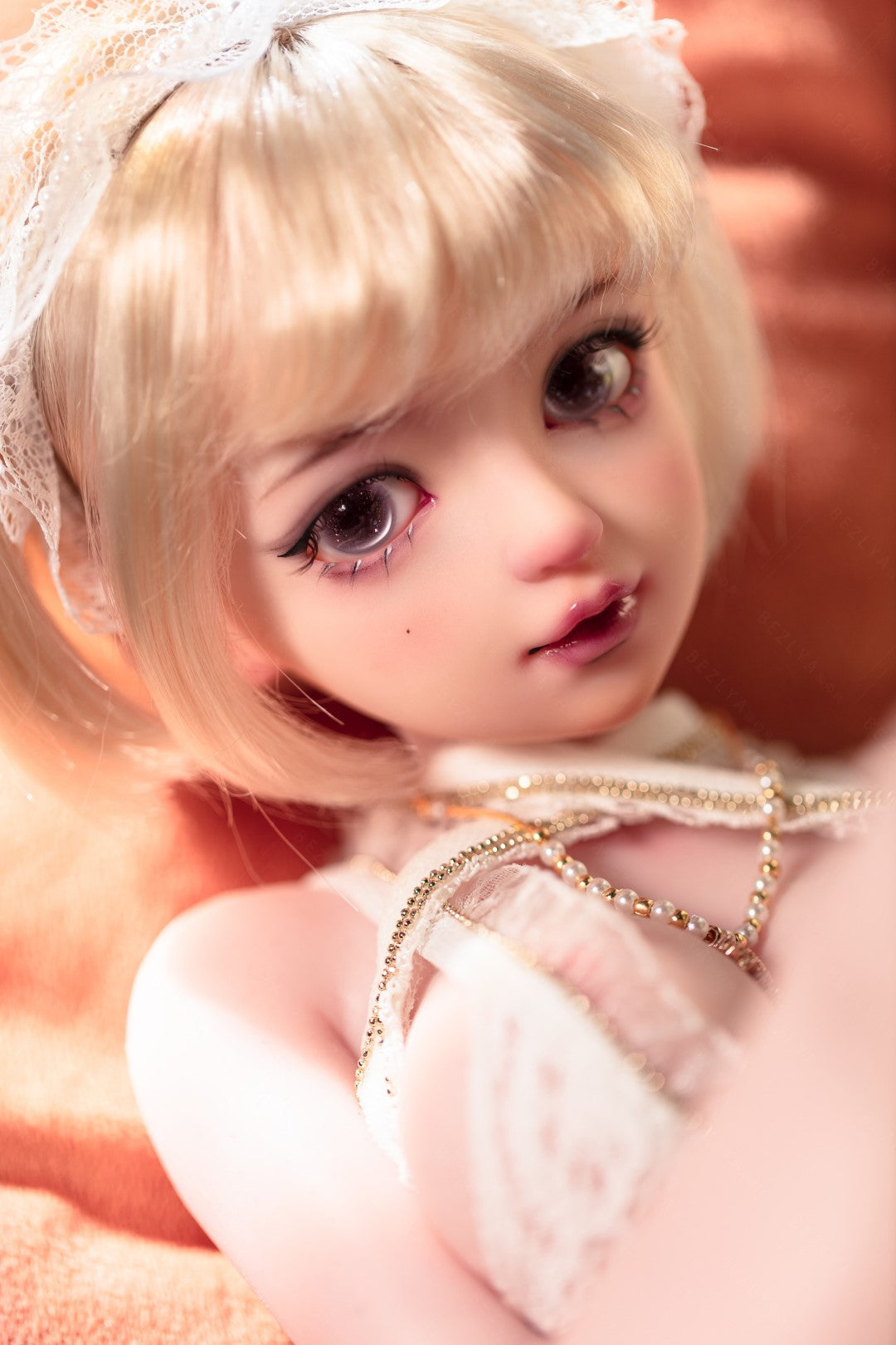 Apricot Sexdocka (Bezlya Doll 62cm E-kupa 2.2 Silikon)