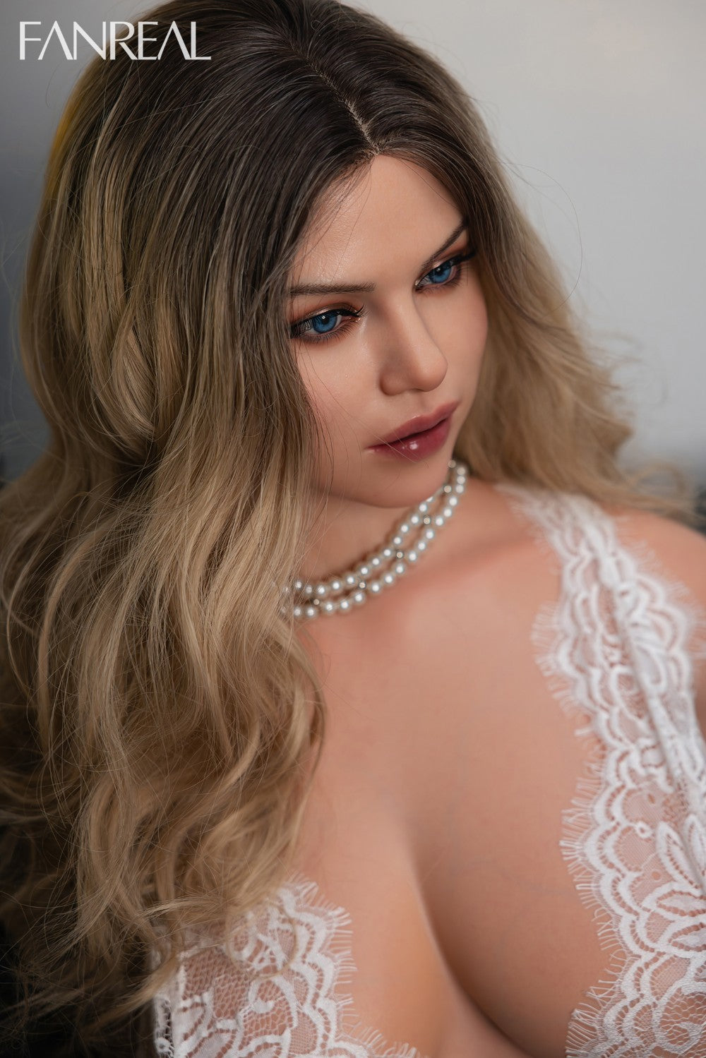 Papusa sexuala Carlee Torso (FanReal Doll 95 cm G-cup silicon)