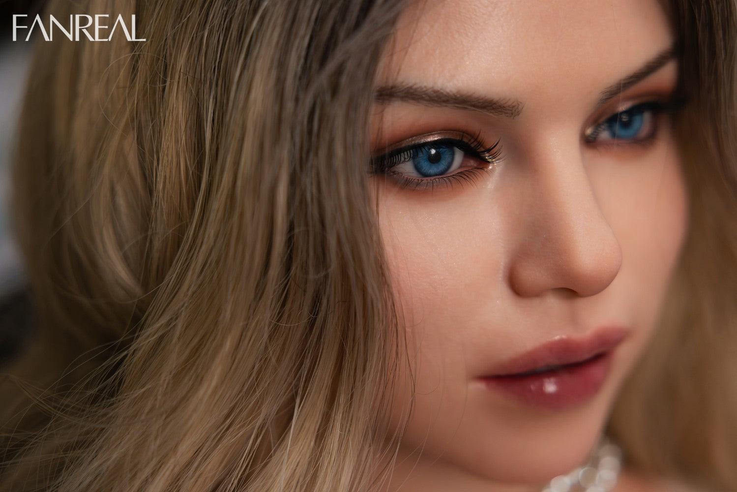 Papusa sexuala Carlee Torso (FanReal Doll 95 cm G-cup silicon)