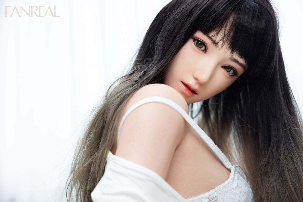 Jia poupée sexuelle (FanReal Doll 158cm bonnet B Silicone)
