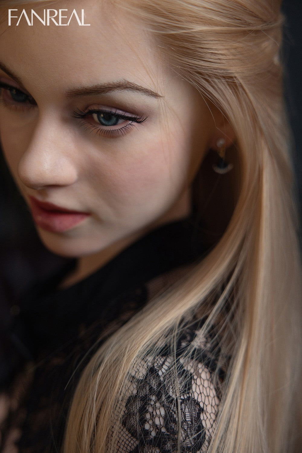 Vanessa Sex doll (FanReal Doll 168cm F-cup silicone)