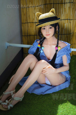 Clean and tidy sex doll (My Loli Waifu 138cm B-cup silicone)