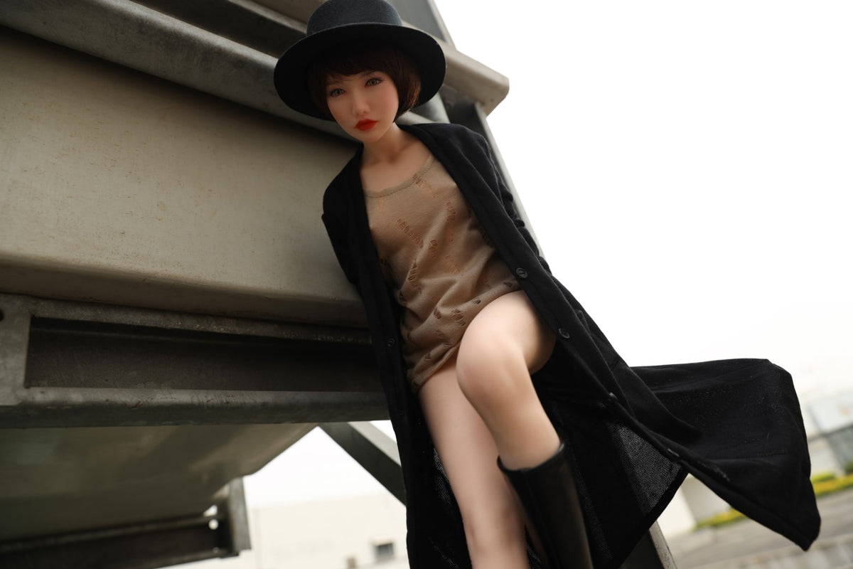 Boneca sexual Reka (Climax Doll Mini copo B 60cm Silicone)