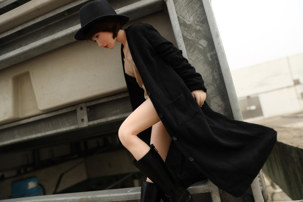 Boneca sexual Reka (Climax Doll Mini copo B 60cm Silicone)