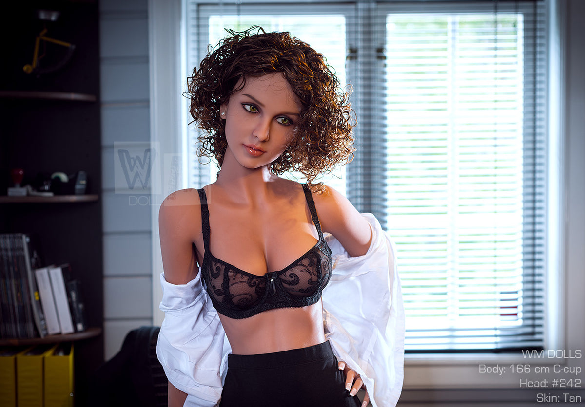 Estelle Sexdocka (WM-Doll 166cm C-Kupa #242 TPE)