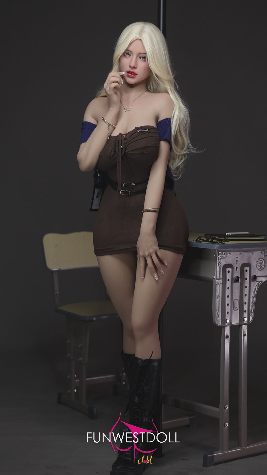 Boneca Sexual Chloe (FunWest Doll Copo G de 157 cm #035 TPE)