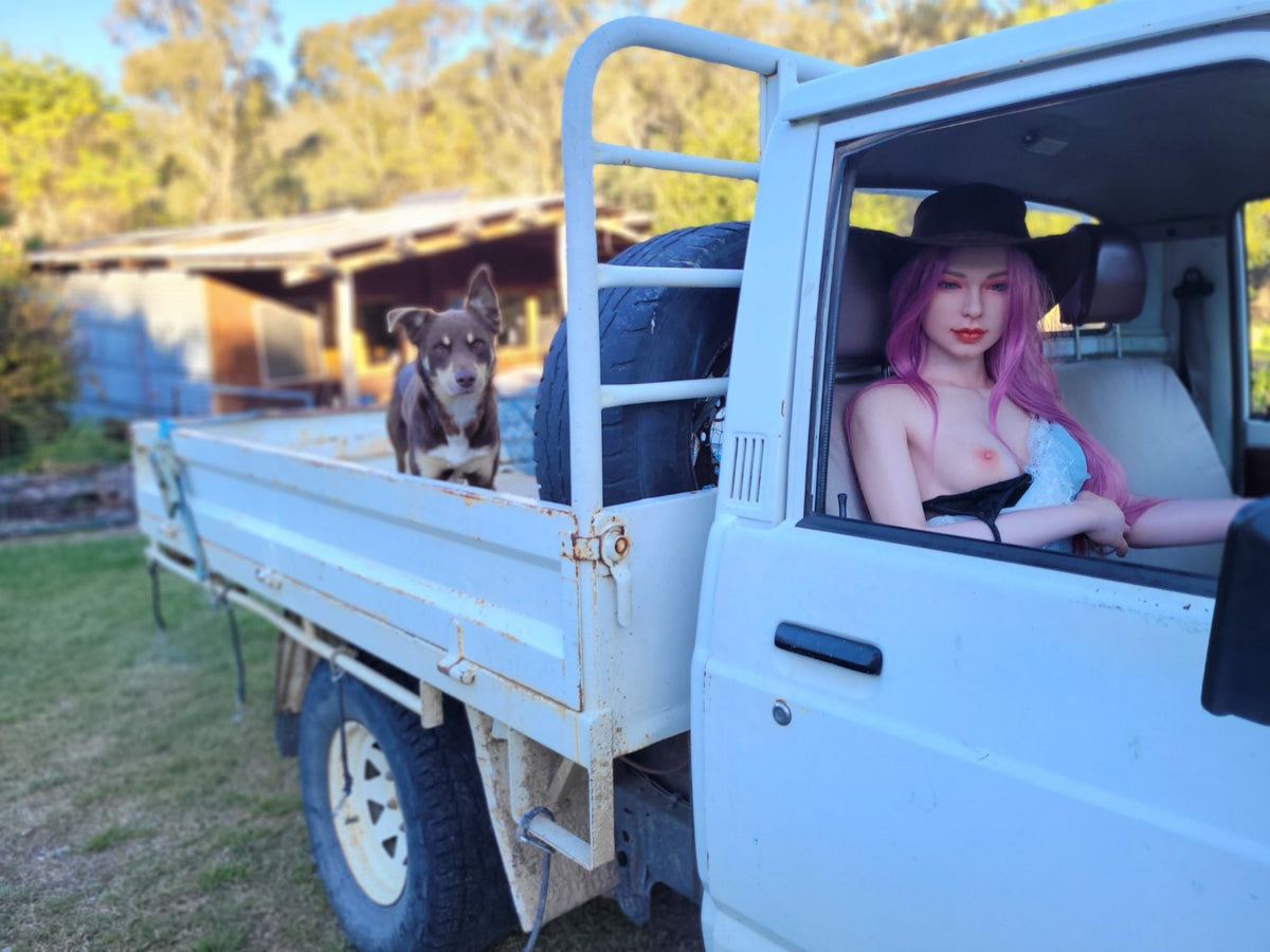 Куеен Сек Долл (Starpery 171 цм А-шоља ТПЕ + силикон)