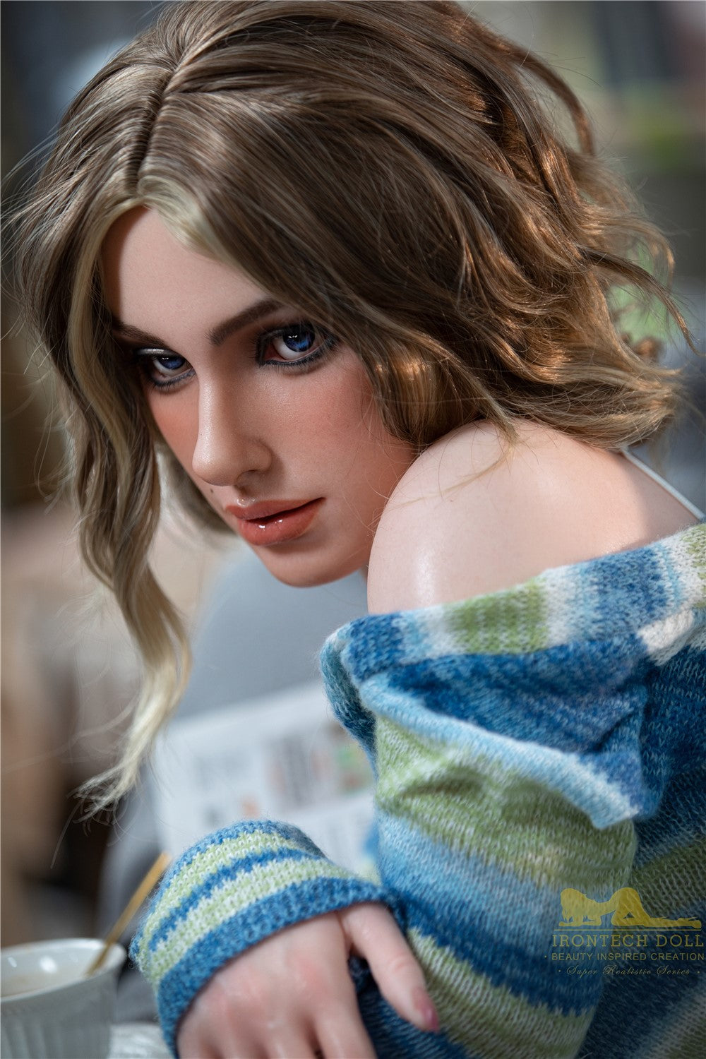 Kukulla seksi Lotta (Kukulla Irontech 152 cm A-Cup S17 silikoni)